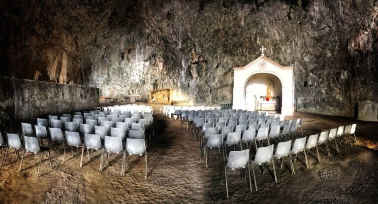 Santuario Madonna della Grotta