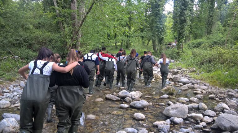 Campo Scuola Natura e Sport nel Parco Nazionale del Pollino Calabro-Plastic Free